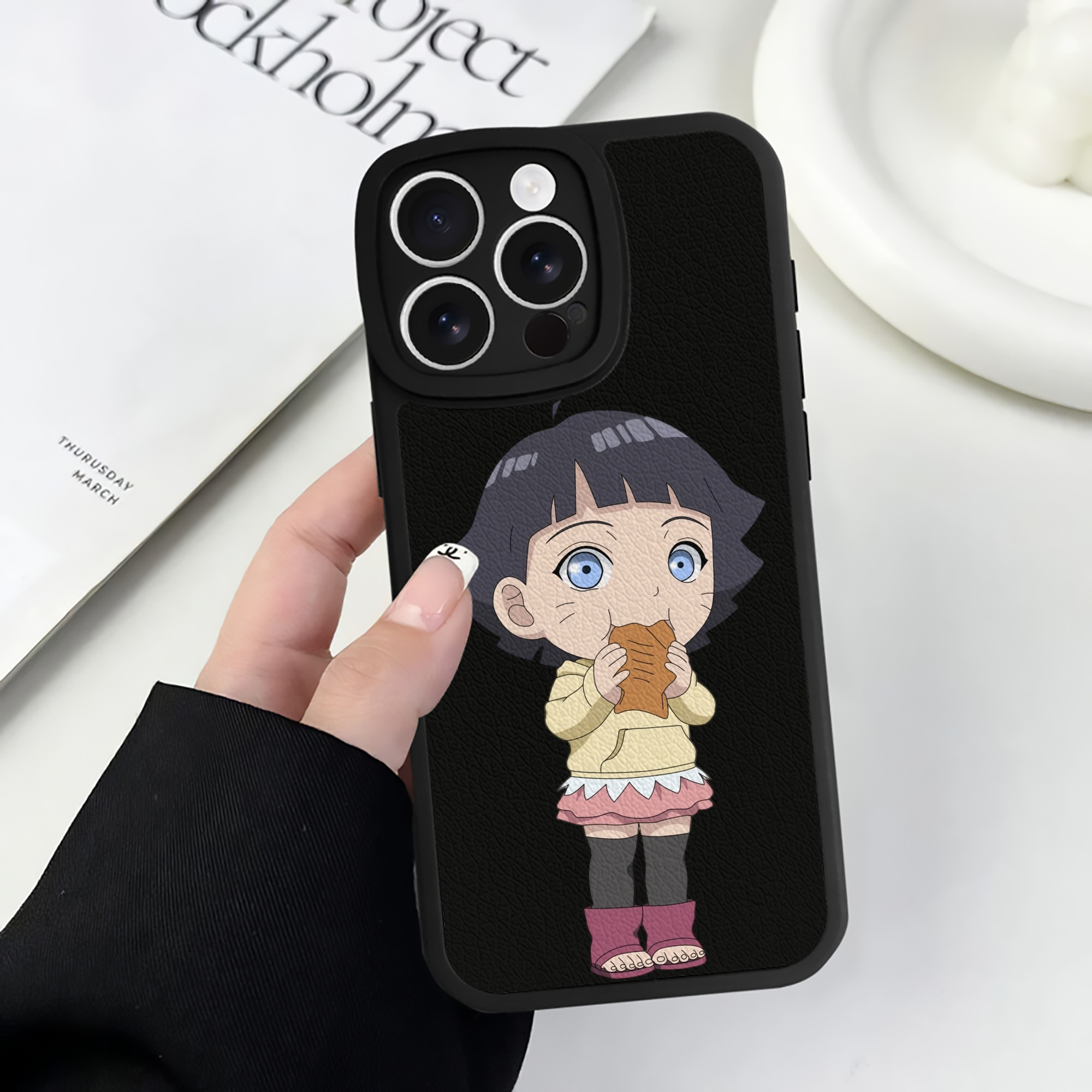 （画像用） NARUTO -ナルト- うずまき ヒマワリ Uzumaki Himawari 【iPhone 16シリーズ対応】シリコンスマホケース（レザー調） 材質：シリコン
